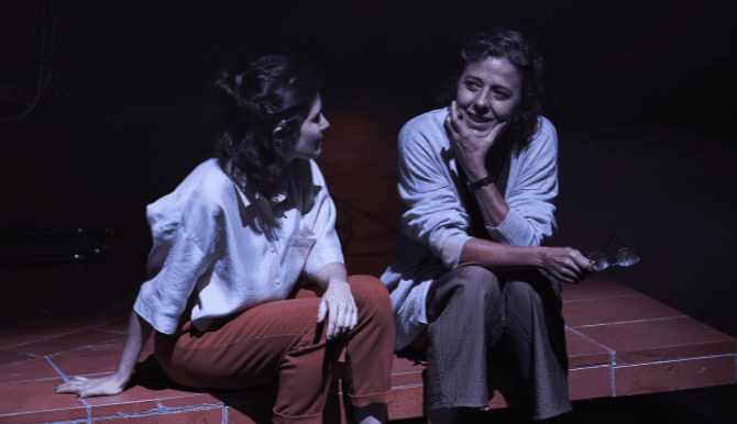 Crítica: Alguns dies d'ahir - La Villarroel Crítica: Alguns dies d'ahir - La Villarroel
