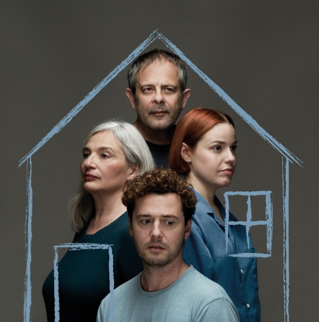 Entre Monstres en el Teatre Akadèmia