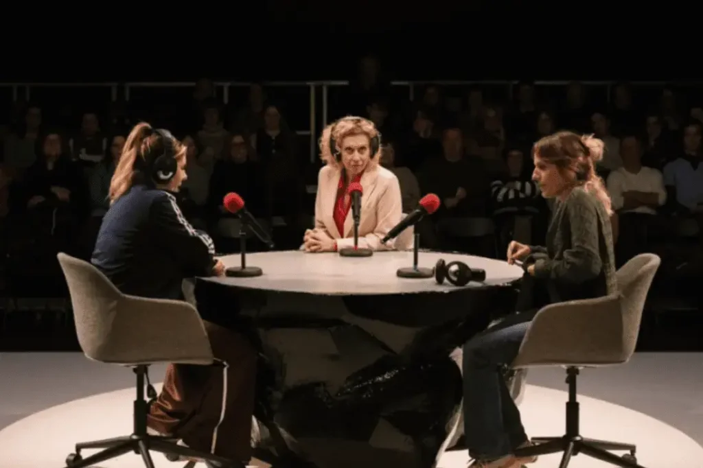 dones de radio critica 1 (1)